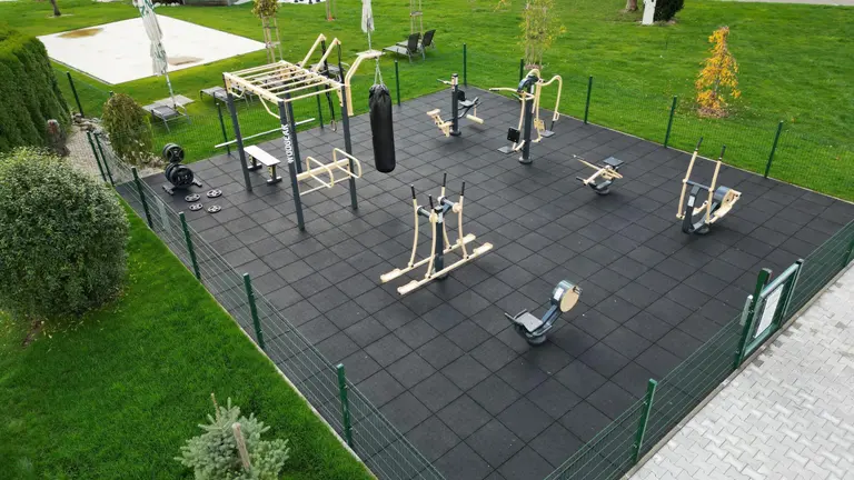 Letecký pohľad na workoutové ihrisko
